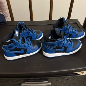 Nike Jordan 1 Retro High OG Size 8c and 9c toddler Gently Used